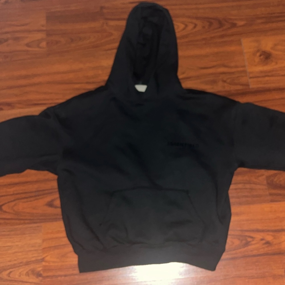 Essential hoodie